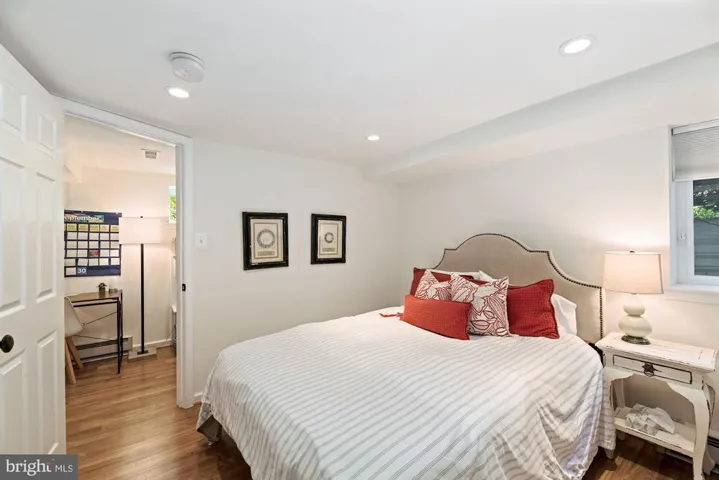 4717 24th Rd N, Arlington, Virginia 22207