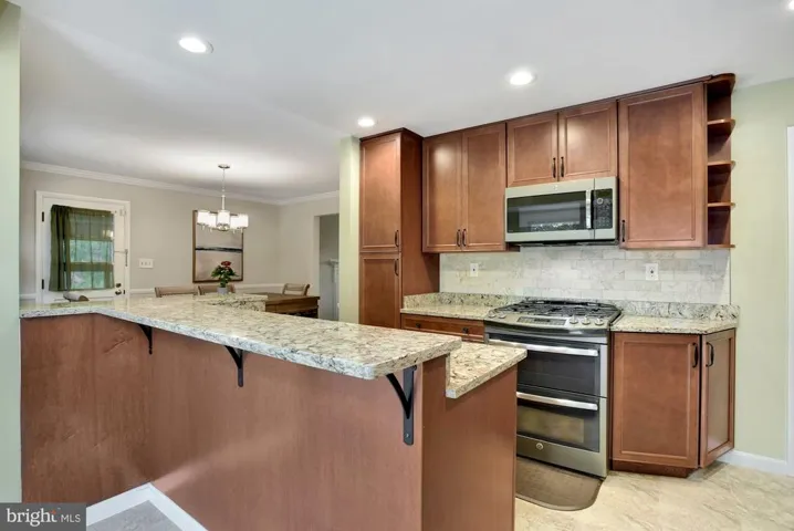 7052 Cindy Ln, Annandale, Virginia 22003
