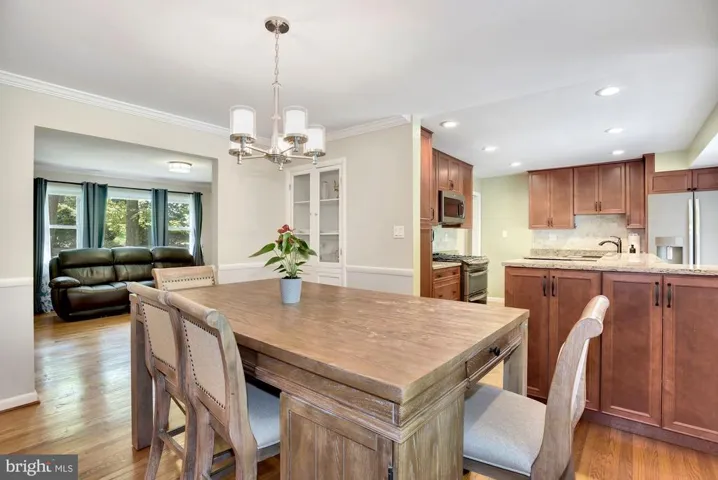 7052 Cindy Ln, Annandale, Virginia 22003