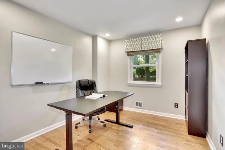 7052 Cindy Ln, Annandale, Virginia 22003