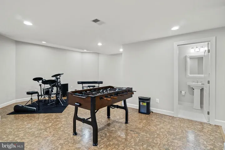 1163 Fieldview Dr, Reston, Virginia 20194