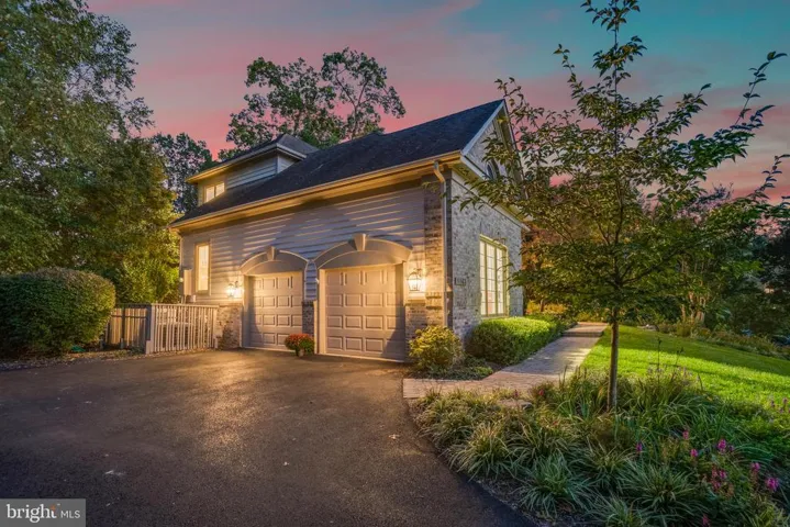 1163 Fieldview Dr, Reston, Virginia 20194