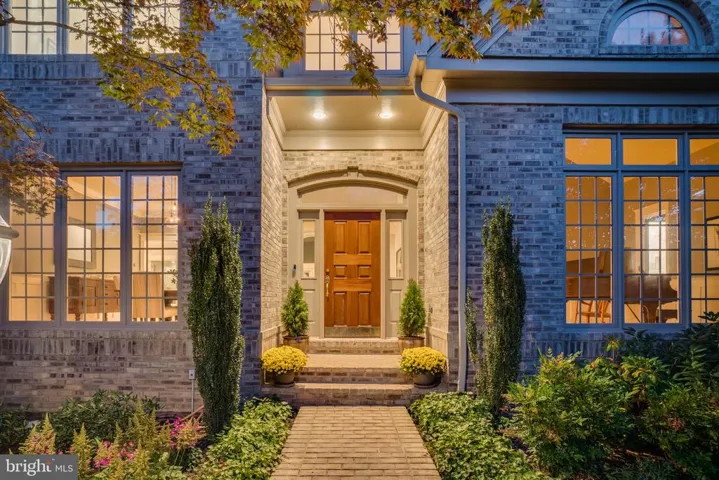 1163 Fieldview Dr, Reston, Virginia 20194