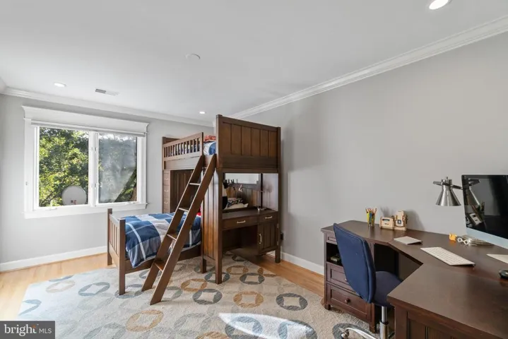 1163 Fieldview Dr, Reston, Virginia 20194