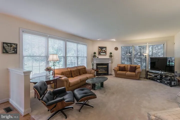 2044 Lord Fairfax Rd, Vienna, Virginia 22182