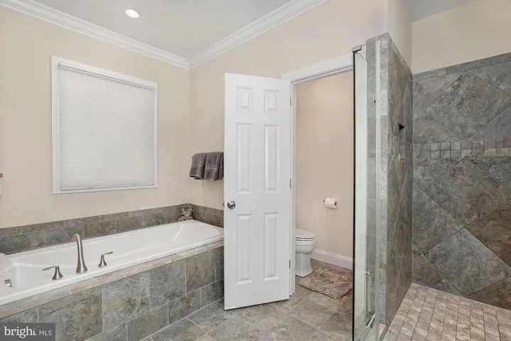 5659 Glenwood Dr, Alexandria, Virginia 22310