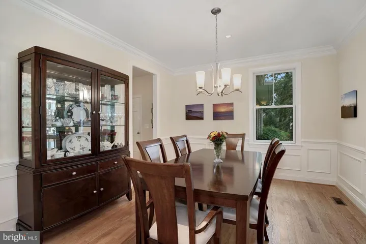 5659 Glenwood Dr, Alexandria, Virginia 22310