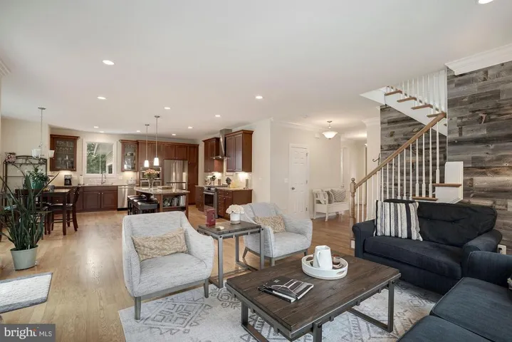 5659 Glenwood Dr, Alexandria, Virginia 22310