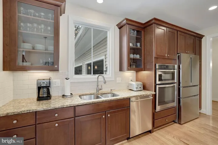 5659 Glenwood Dr, Alexandria, Virginia 22310