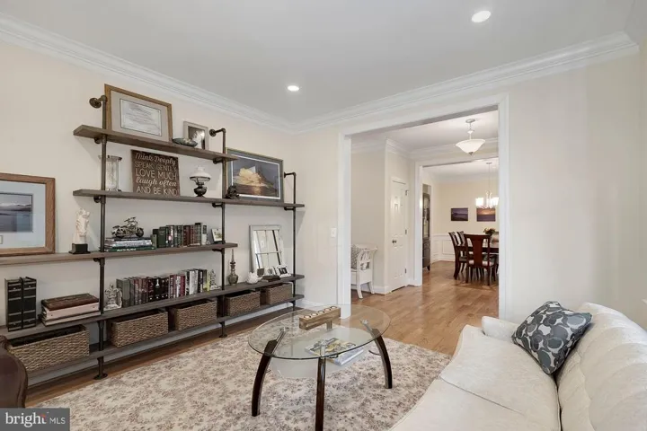 5659 Glenwood Dr, Alexandria, Virginia 22310