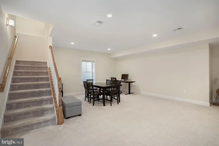 5659 Glenwood Dr, Alexandria, Virginia 22310