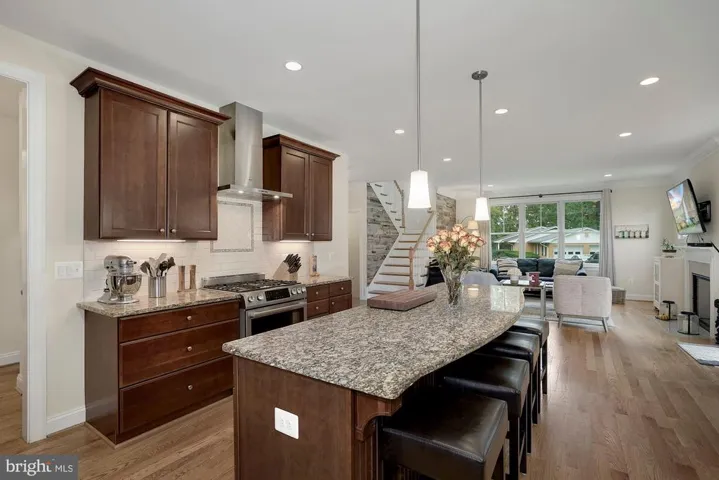 5659 Glenwood Dr, Alexandria, Virginia 22310