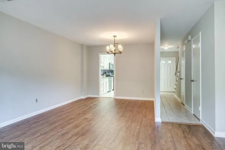 3863-a Steppes Ct, Falls Church, Virginia 22041
