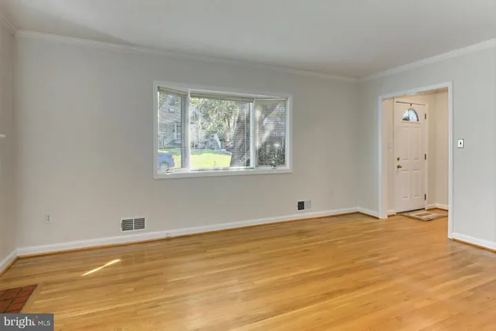 3106 Shadeland Dr, Falls Church, Virginia 22044