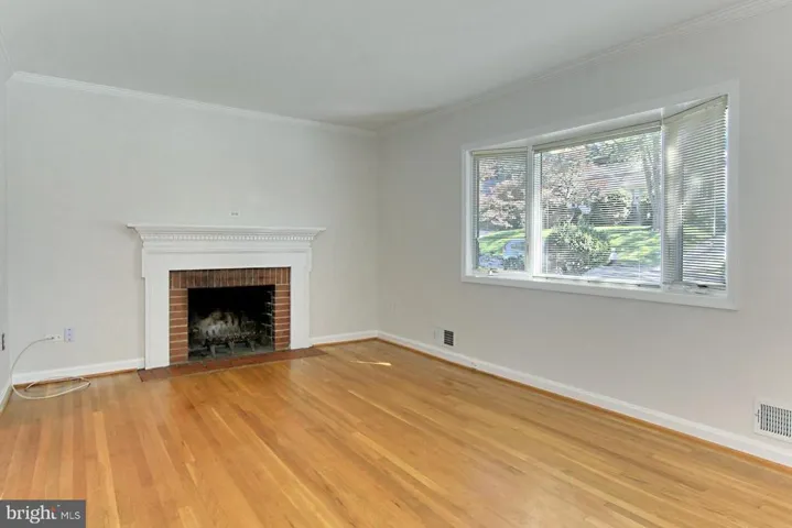 3106 Shadeland Dr, Falls Church, Virginia 22044