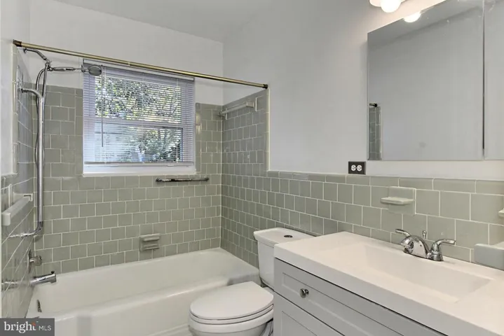 3106 Shadeland Dr, Falls Church, Virginia 22044