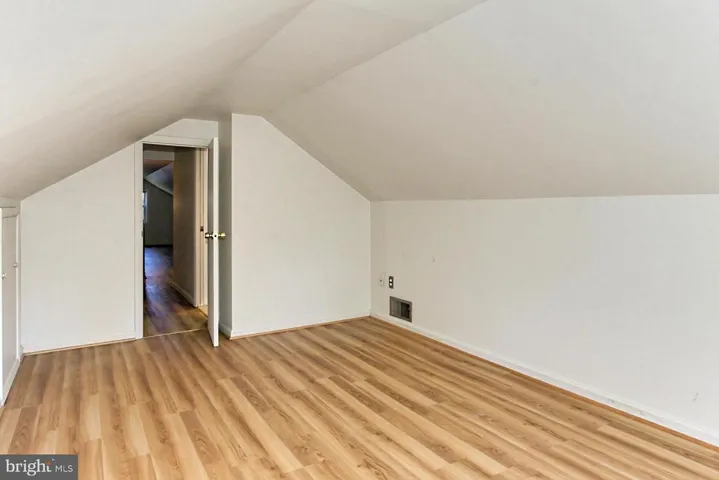 3106 Shadeland Dr, Falls Church, Virginia 22044