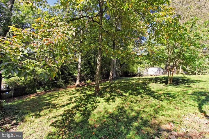 3106 Shadeland Dr, Falls Church, Virginia 22044