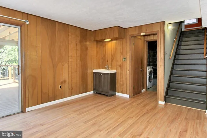 3106 Shadeland Dr, Falls Church, Virginia 22044