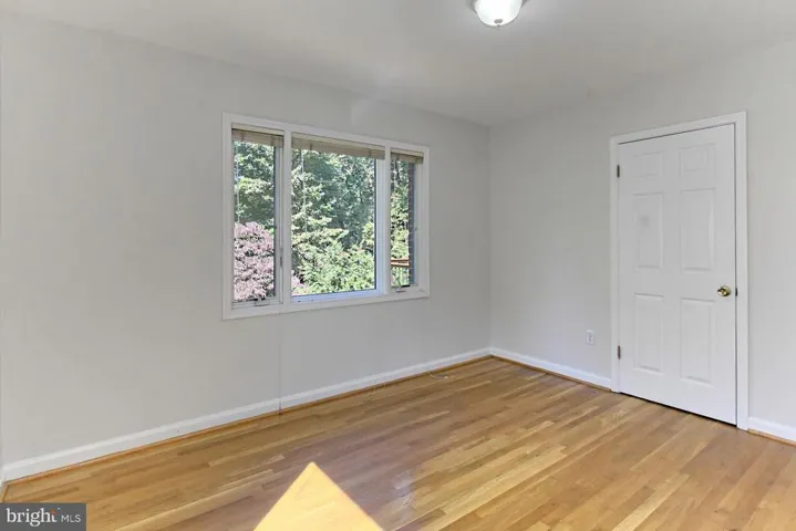 3106 Shadeland Dr, Falls Church, Virginia 22044