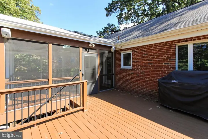 3106 Shadeland Dr, Falls Church, Virginia 22044