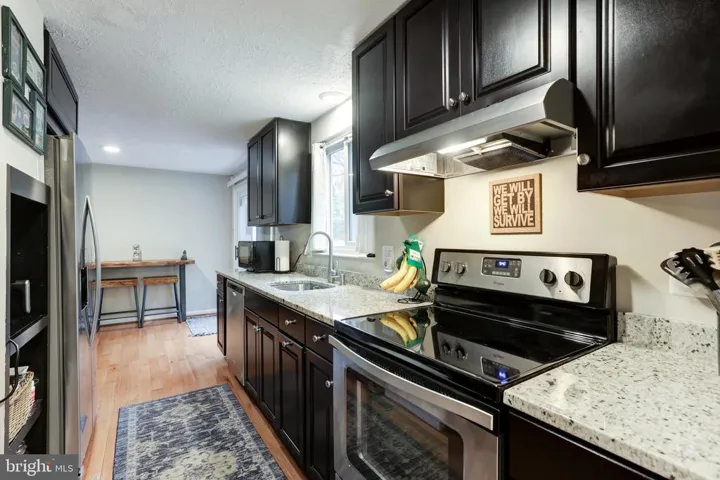 8106 Winter Blue Ct, Springfield, Virginia 22153