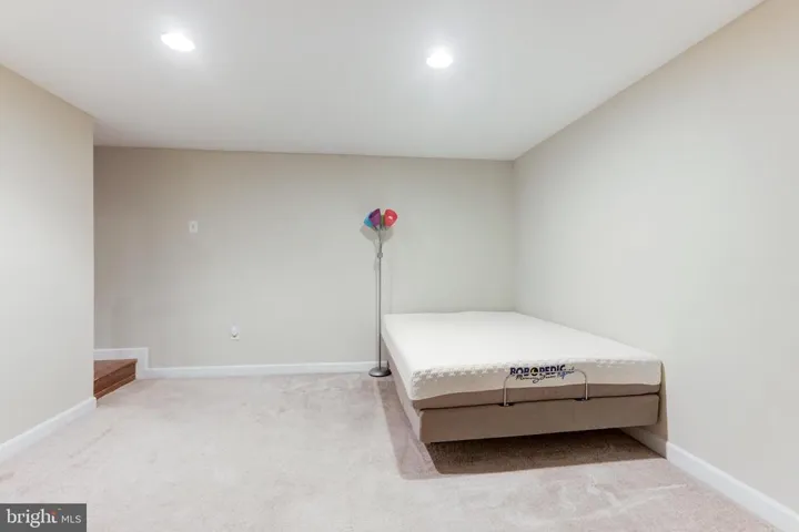 8106 Winter Blue Ct, Springfield, Virginia 22153