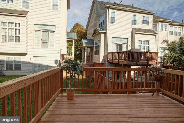 444 Clayton Ln, Alexandria, Virginia 22304