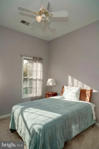 444 Clayton Ln, Alexandria, Virginia 22304