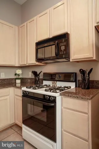 444 Clayton Ln, Alexandria, Virginia 22304