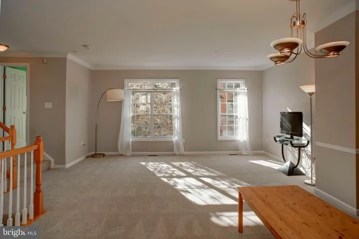 444 Clayton Ln, Alexandria, Virginia 22304