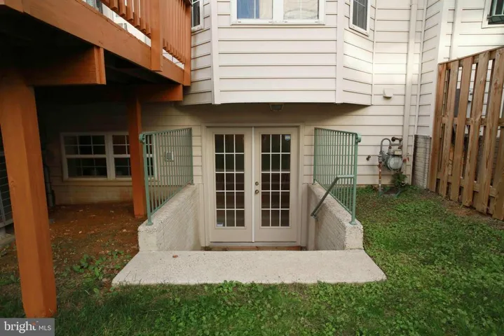 444 Clayton Ln, Alexandria, Virginia 22304