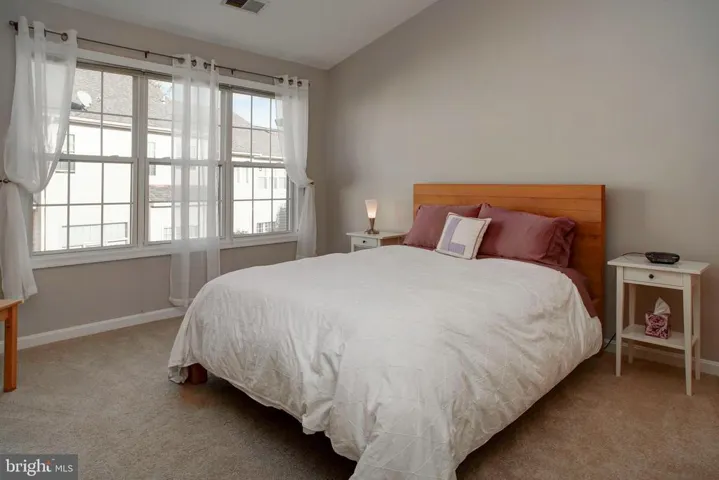 444 Clayton Ln, Alexandria, Virginia 22304