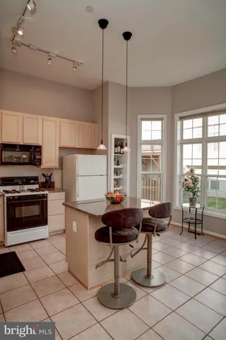 444 Clayton Ln, Alexandria, Virginia 22304