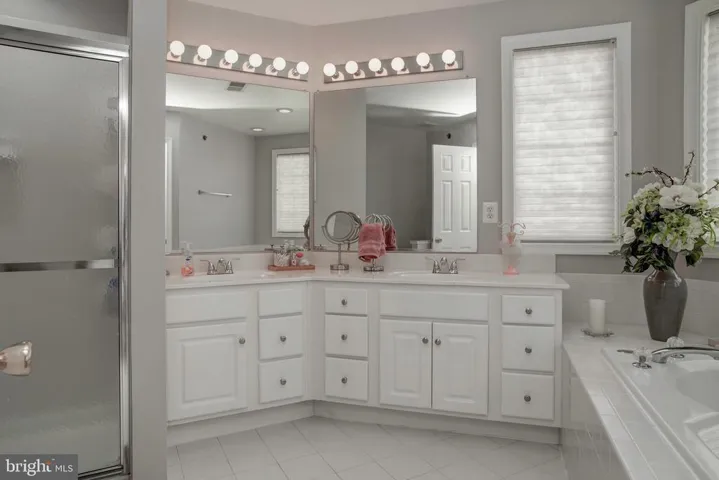 444 Clayton Ln, Alexandria, Virginia 22304