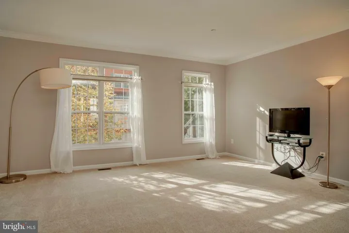 444 Clayton Ln, Alexandria, Virginia 22304