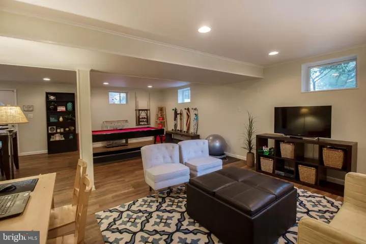 4007 Woodley Dr, Alexandria, Virginia 22309