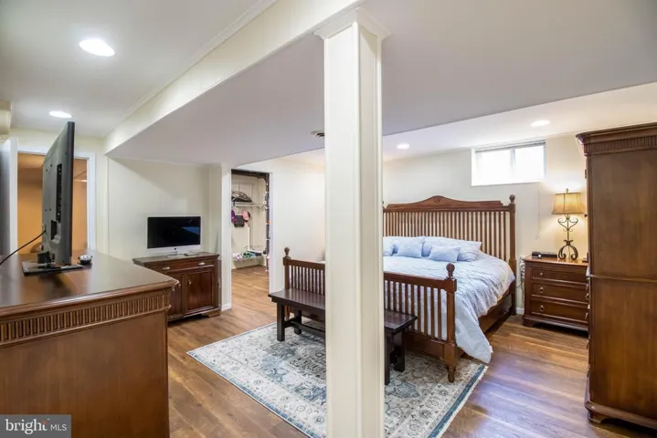 4007 Woodley Dr, Alexandria, Virginia 22309