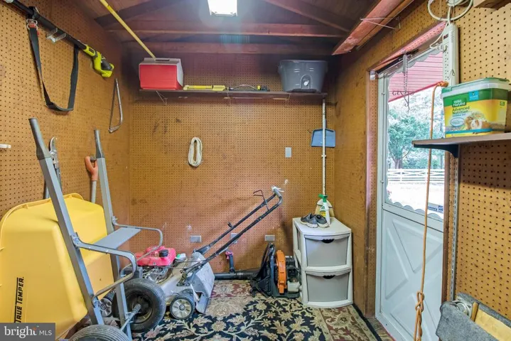 4007 Woodley Dr, Alexandria, Virginia 22309