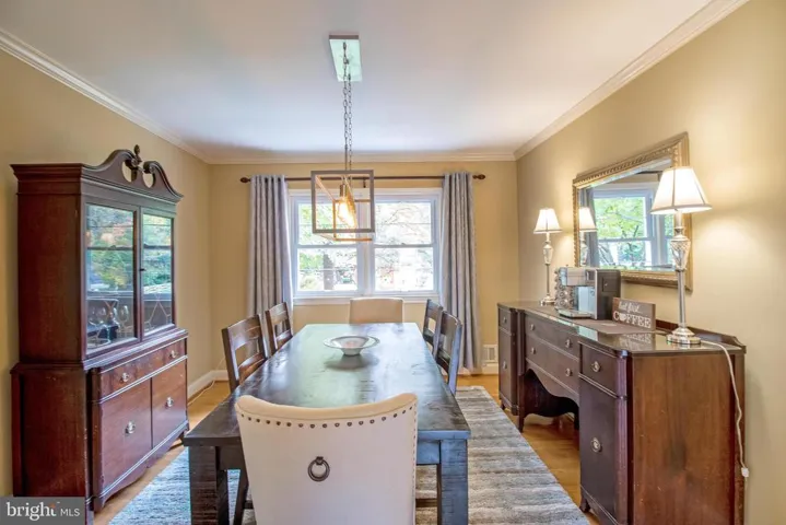 4007 Woodley Dr, Alexandria, Virginia 22309