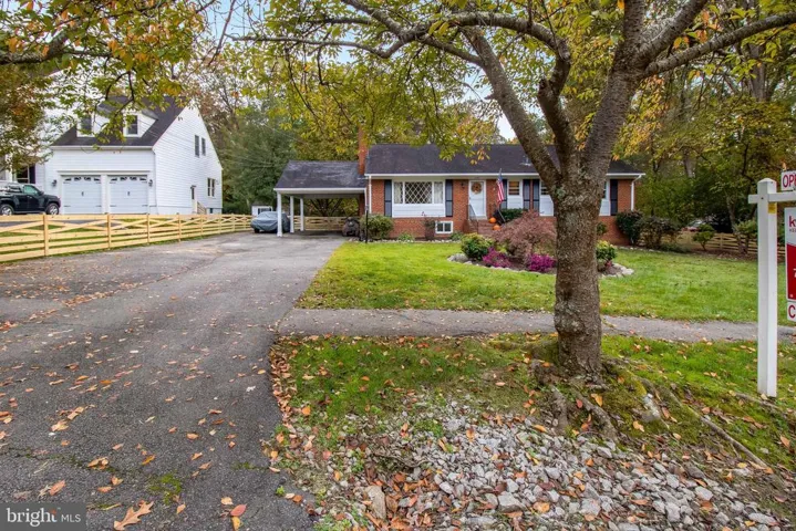 4007 Woodley Dr, Alexandria, Virginia 22309