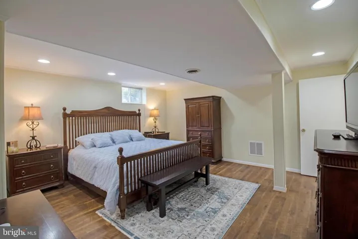 4007 Woodley Dr, Alexandria, Virginia 22309