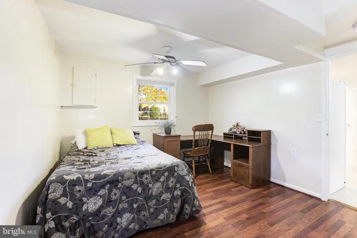 7039 Calamo St, Springfield, Virginia 22150