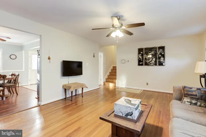 7039 Calamo St, Springfield, Virginia 22150