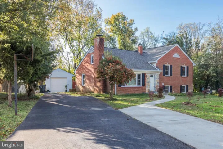 7039 Calamo St, Springfield, Virginia 22150