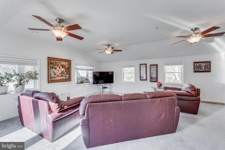 113 N Garfield Rd, Sterling, Virginia 20164