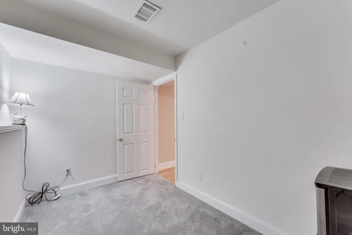 113 N Garfield Rd, Sterling, Virginia 20164