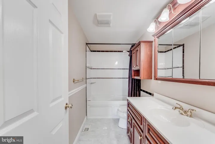 113 N Garfield Rd, Sterling, Virginia 20164
