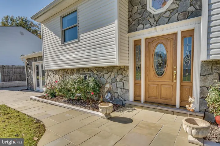 113 N Garfield Rd, Sterling, Virginia 20164