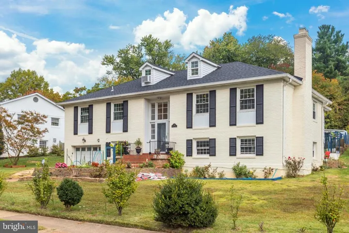 1348 Macbeth St, Mclean, Virginia 22102